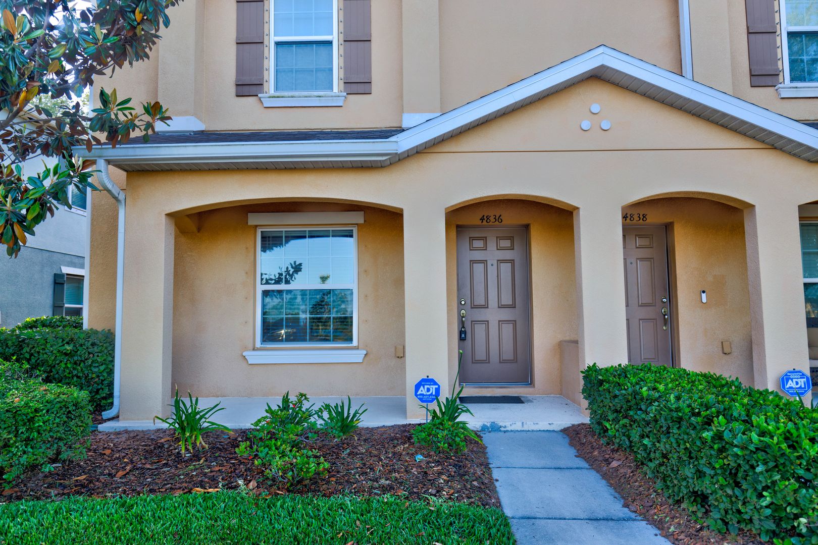 Riverview Townhome: 4836 Chatterton Way