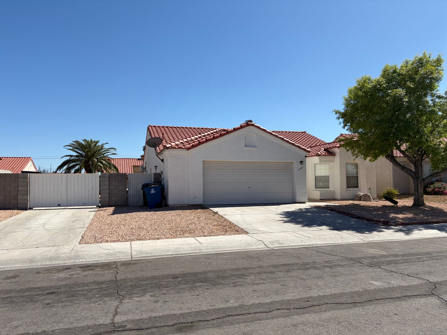 North Las Vegas House: 4107 Cutting Horse Ave