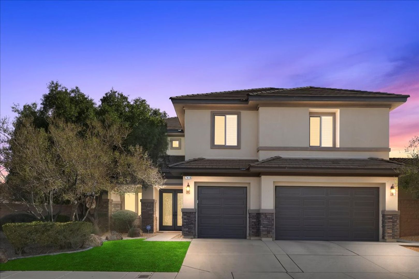 North Las Vegas House: 7418 Bugler Swan Way