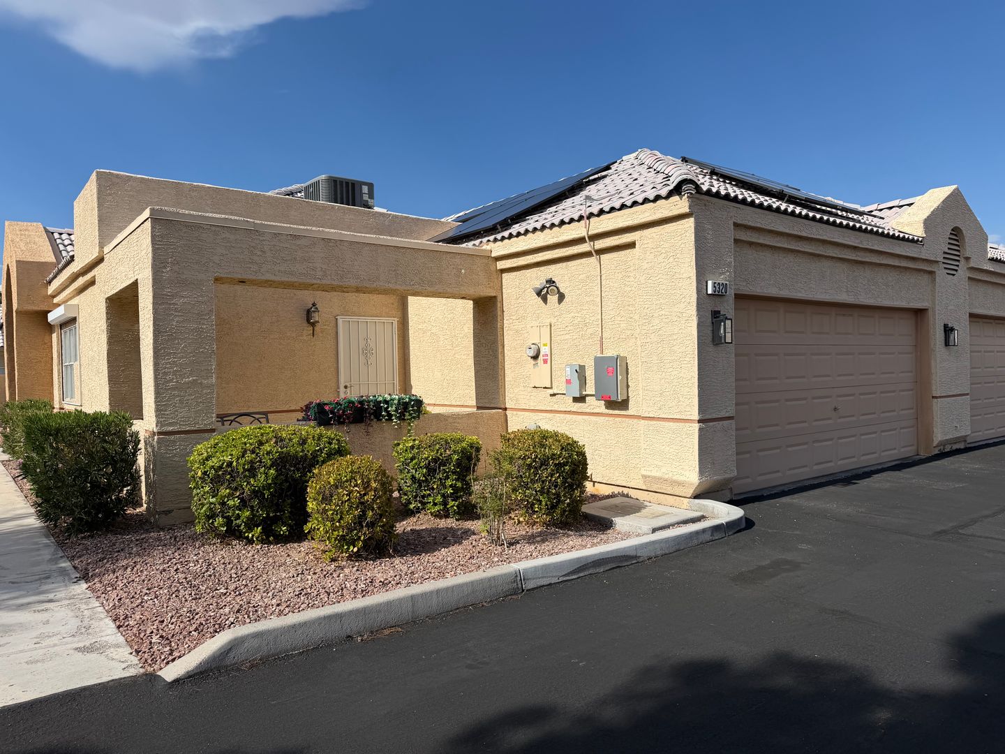 Las Vegas Townhome: 5320 Fieldstone Rd
