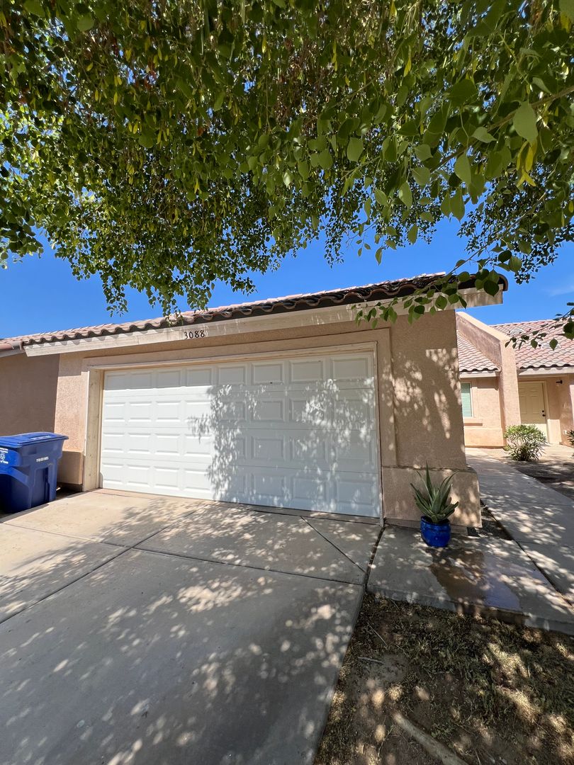 Yuma House: 3088 S. Brand Lee Way