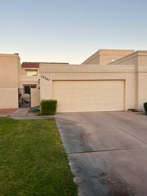 TOWNHOME IN MESA DEL SOL! – photo 1