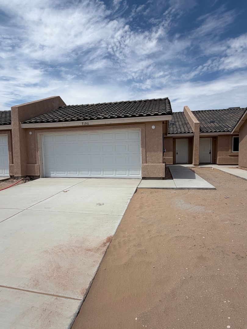 Yuma House: 7190 E. 39th St.