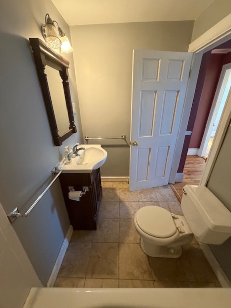 Portland Apartment: 531 Cumberland Ave