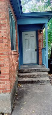 1 Bedroom 1 bath Duplex Near TWU – photo 1