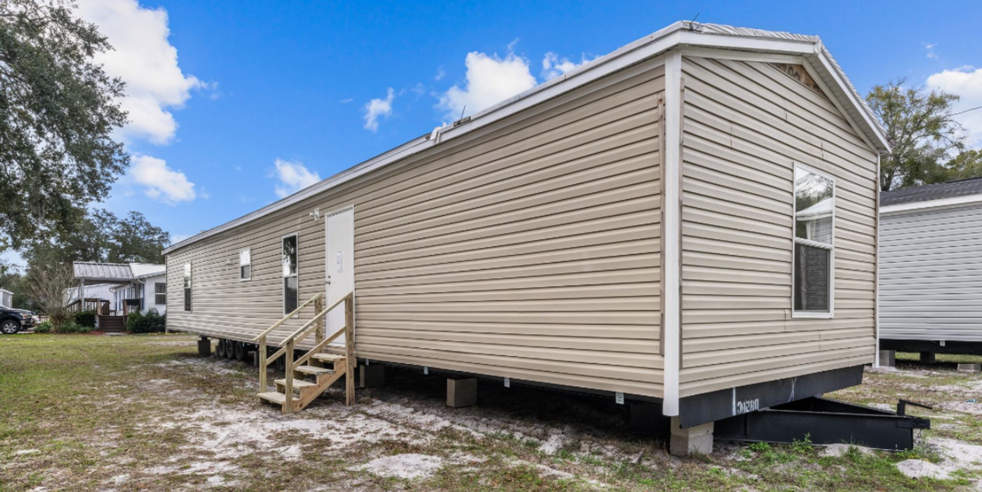 Thompsontown Apartment: 240 Oakhurst Lane