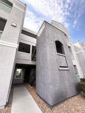 6955 N Durango #2026 - 1/1 Condo in Centennial Hills - Best deal in the Community – photo 1