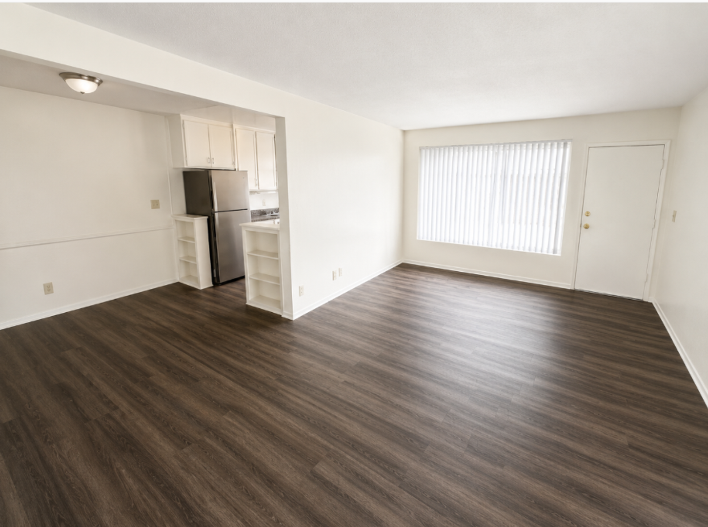 Los Angeles Apartment: 4001 Coco Ave.