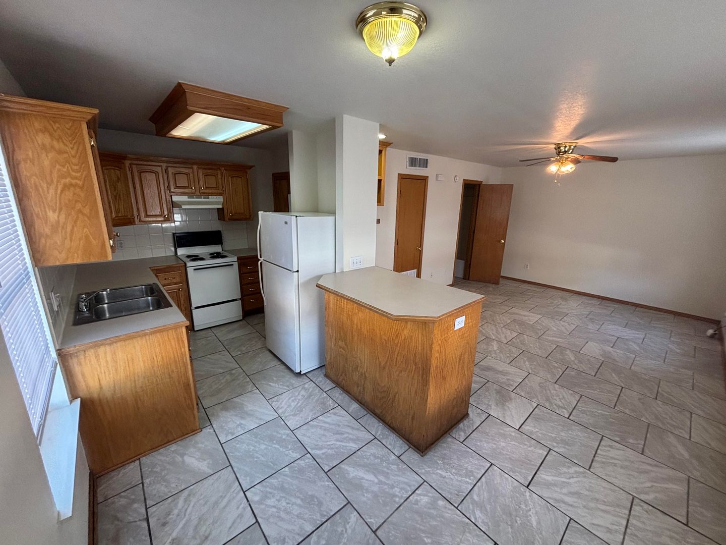 Stillwater Apartment: 120 S Burdick - 60 Units