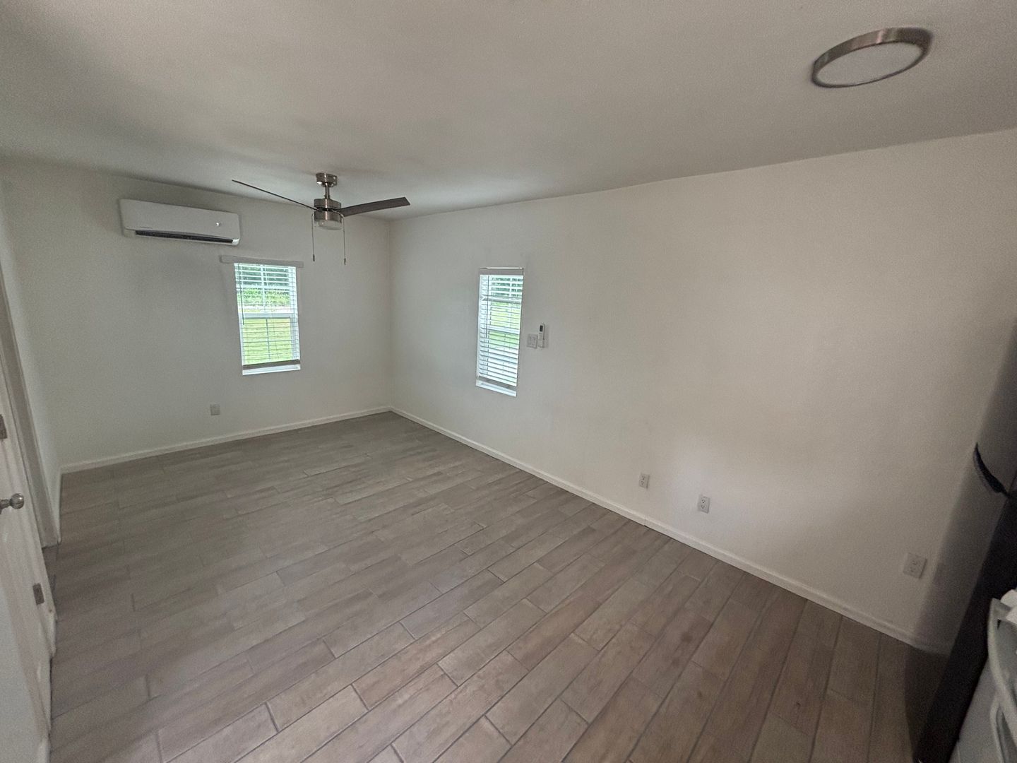 Stillwater Apartment: 305 E Virginia Ave