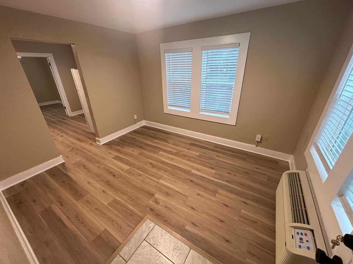 Stillwater Apartment: 118 W Miller