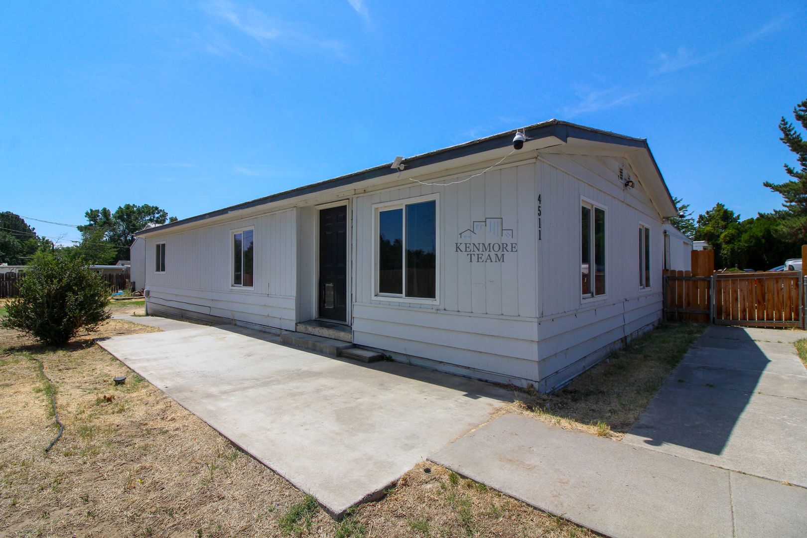 KENNEWICK House: 4511 W 9TH AVE