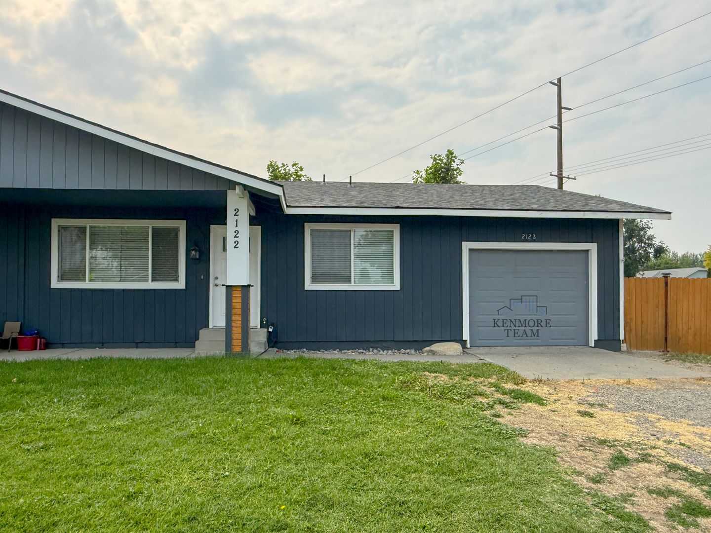 KENNEWICK House: 2122 S OLYMPIA ST