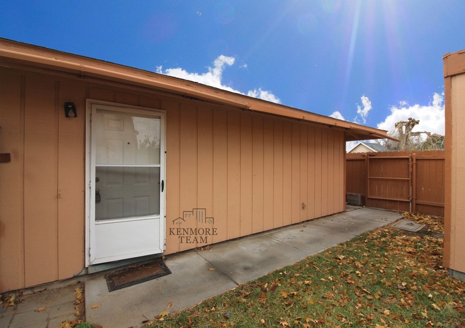 KENNEWICK House: 3121 W HOOD AVE UNIT B105