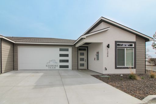 FURNISHED: 2 Bedroom, 2 Bath Home in West Richland – photo 1