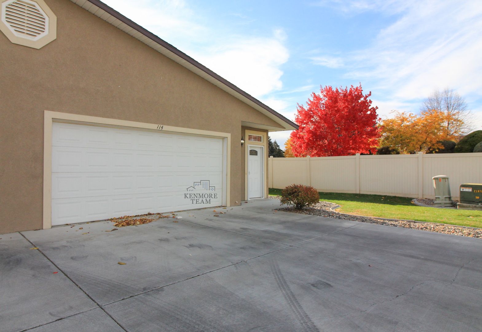 KENNEWICK House: 114 S TWEEDT PL