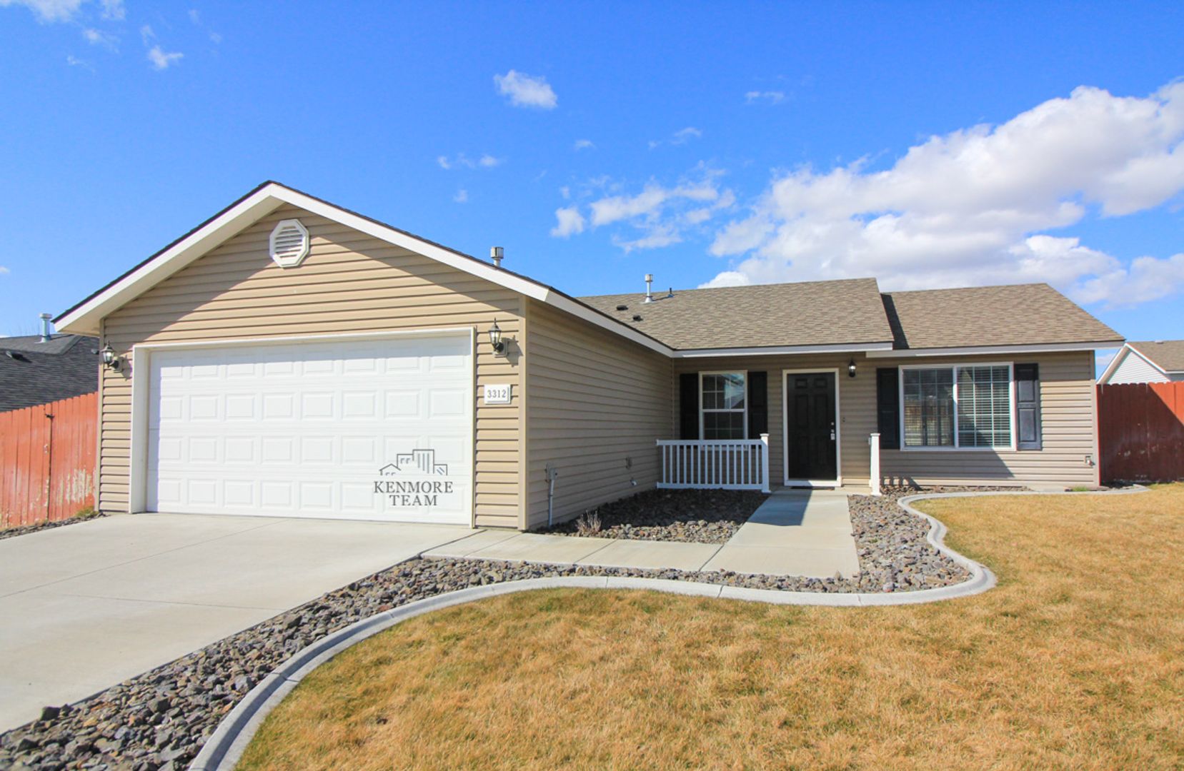 PASCO House: 3312 KEENELAND LN