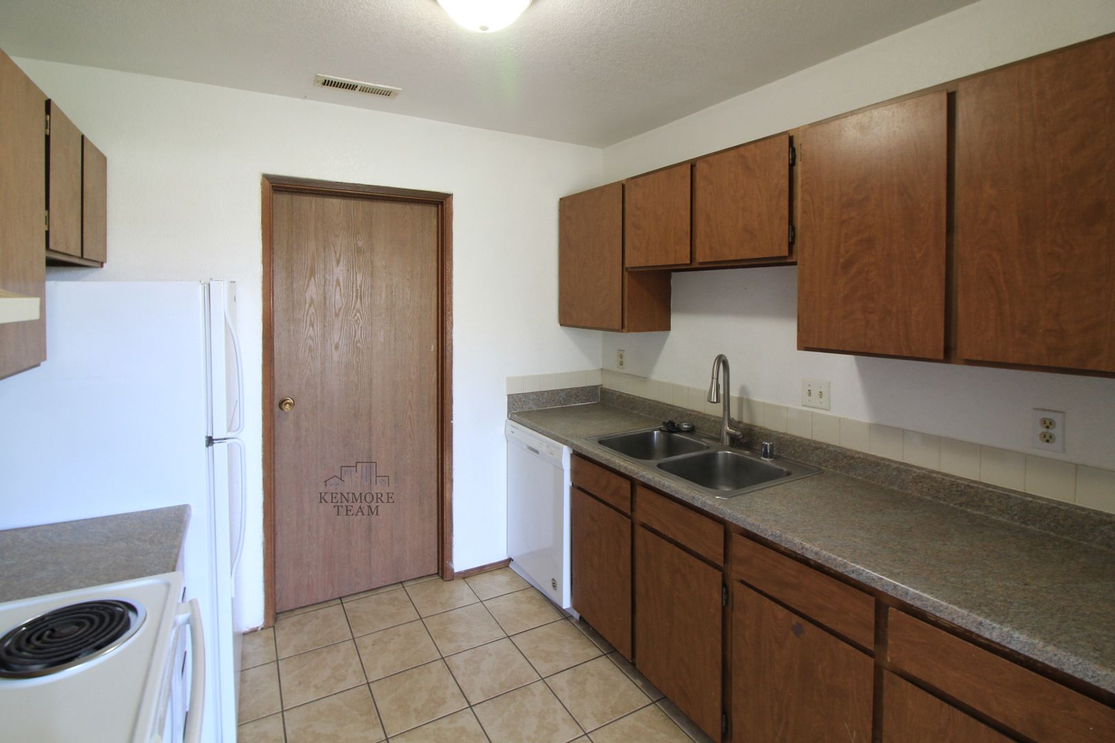 Kennewick Apartment: 6818 W. 1st Ave.