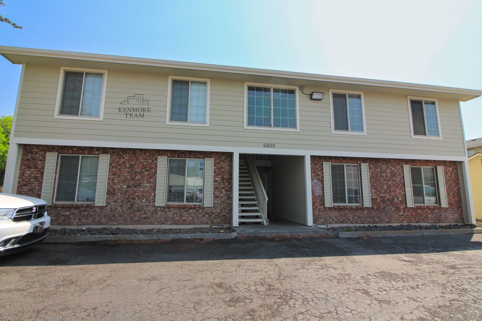 KENNEWICK Apartment: 6809 W KENNEWICK AVE