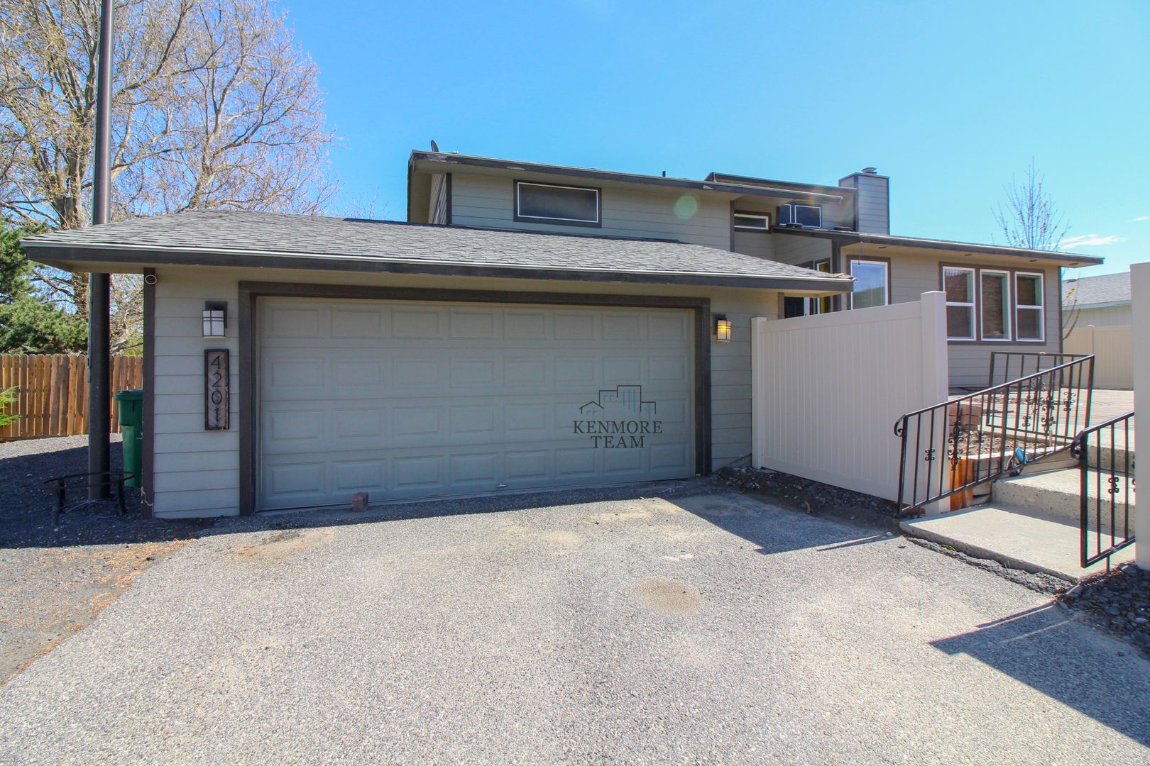 KENNEWICK House: 4201 S VANCOUVER ST