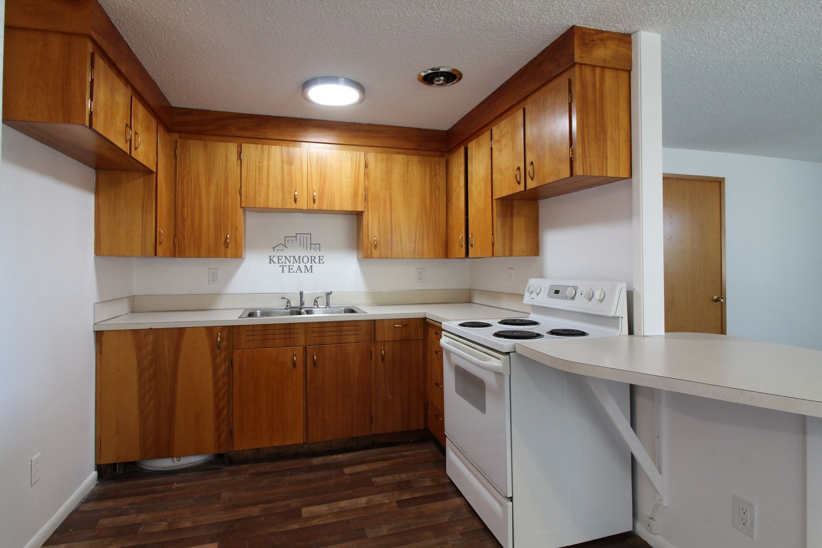 KENNEWICK Apartment: 1707 W 7TH AVE