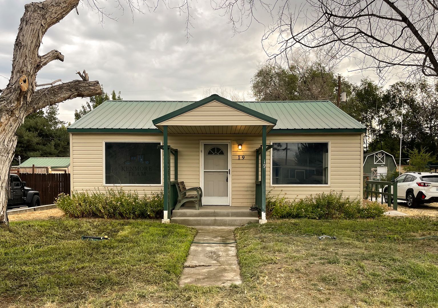 KENNEWICK House: 19 E 14TH AVE