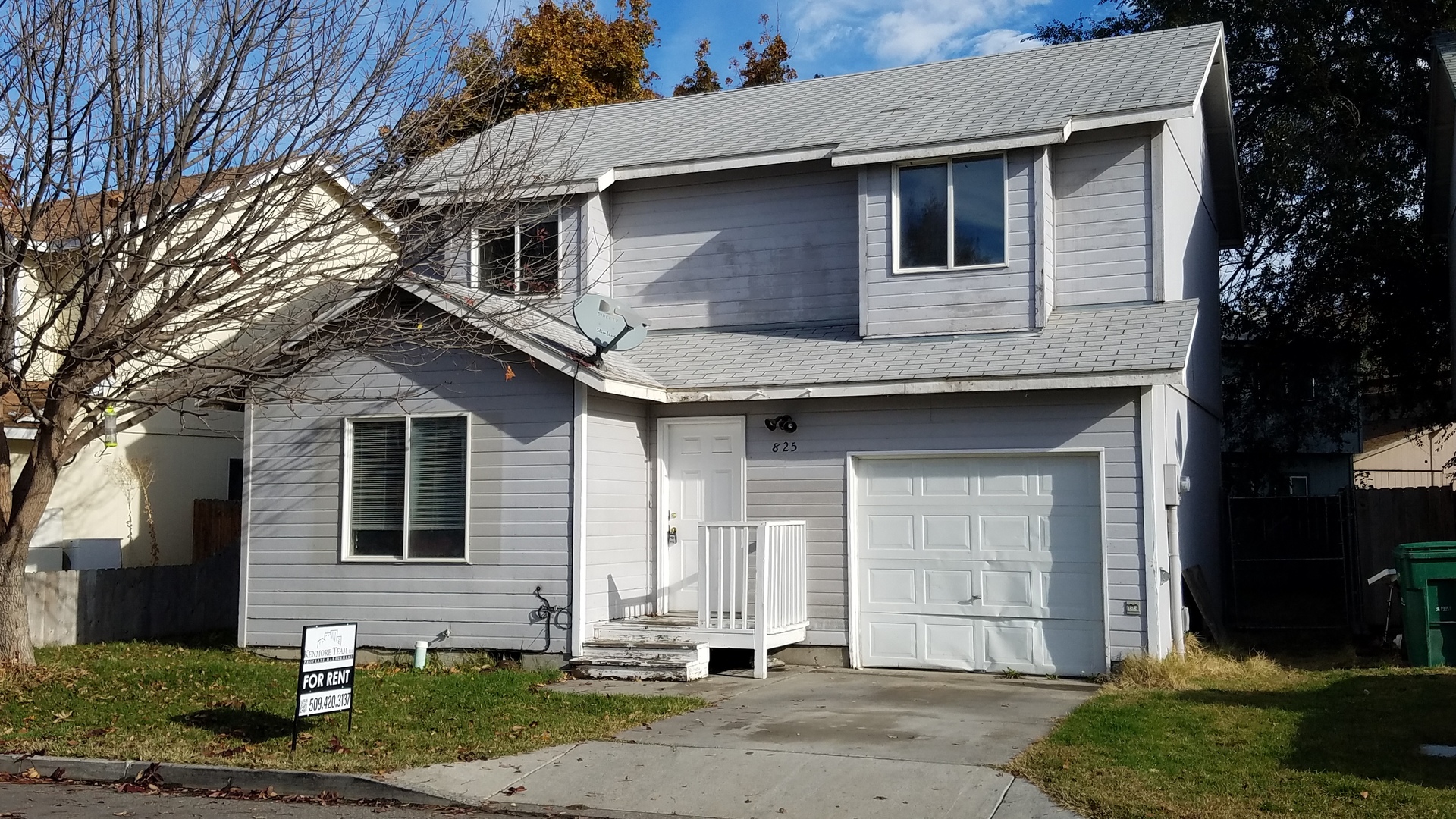 KENNEWICK House: 825 S ELM ST