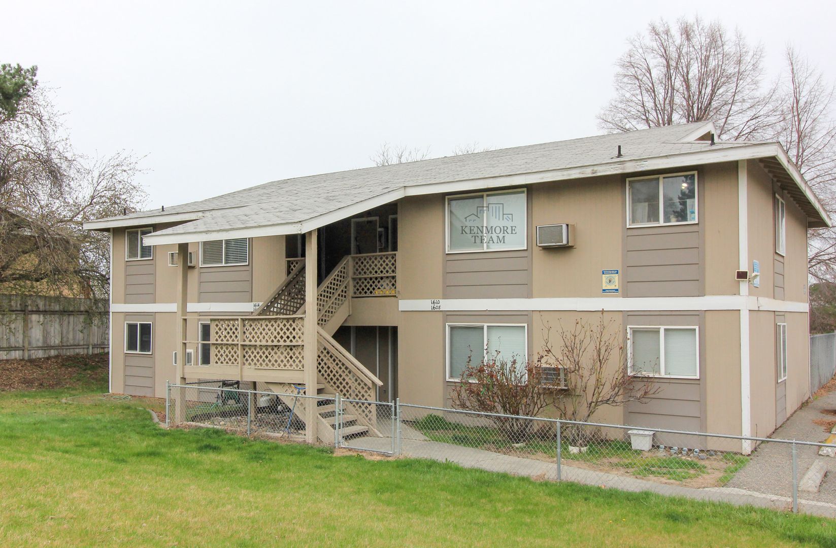 KENNEWICK Apartment: 1608 W 14TH AVE