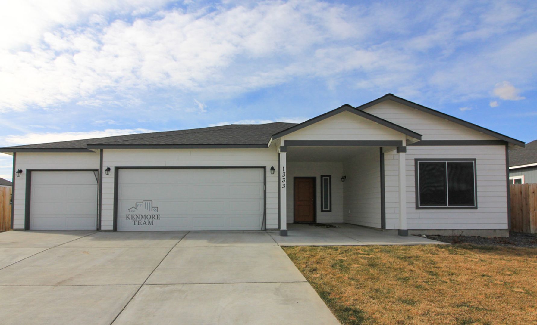 BENTON CITY House: 1333 13TH  ST