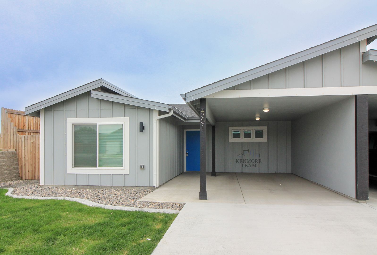 PASCO House: 301 S CEDAR AVE