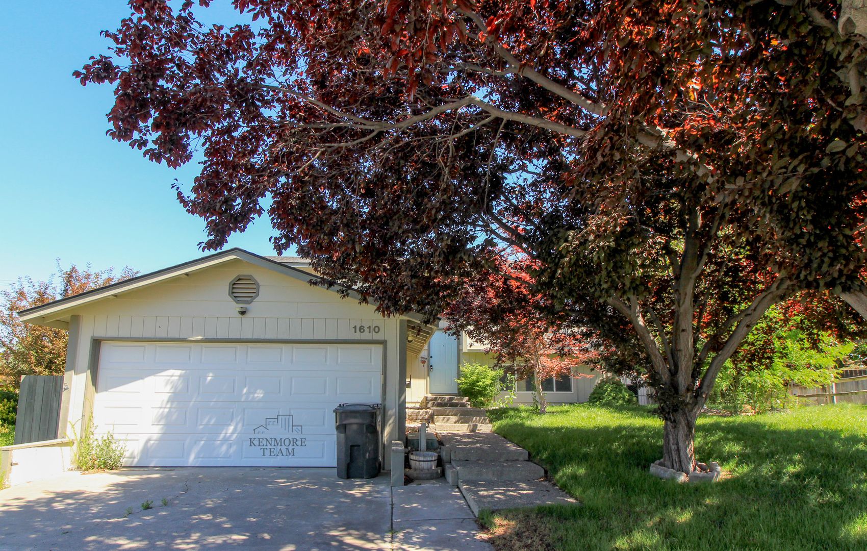 WEST RICHLAND House: 1610 TEAL CT