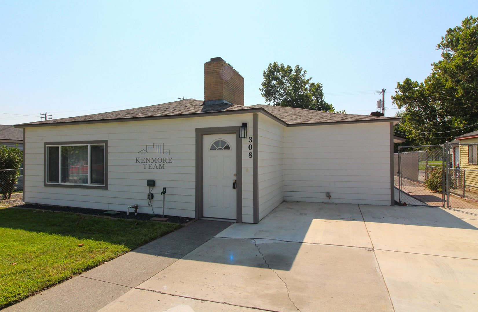 PASCO House: 308 N 12TH AVE