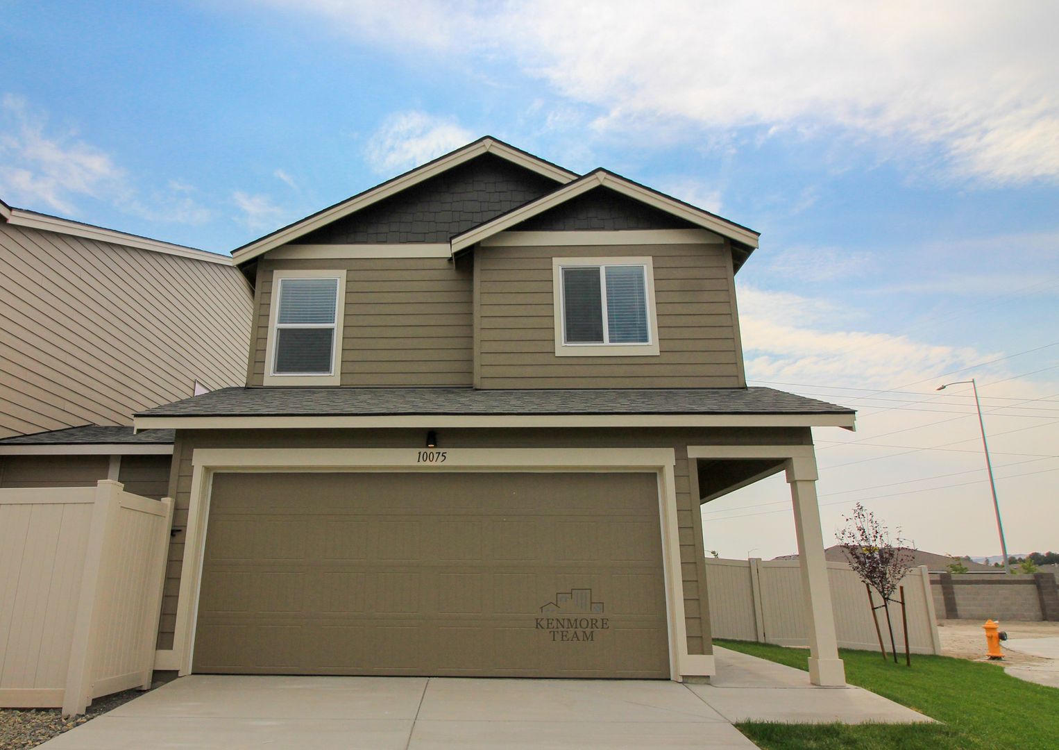 KENNEWICK House: 10075 W 9TH PL