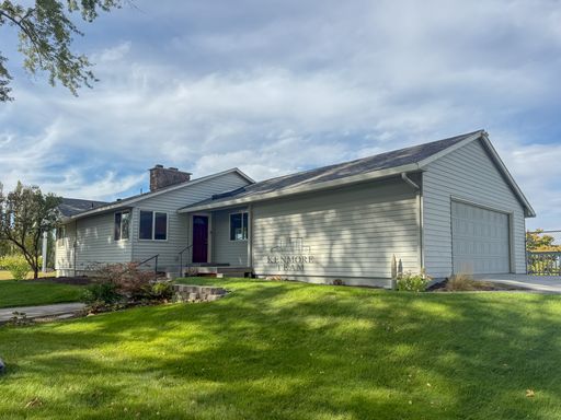4 Bedroom, 3 Bath Home in Finley (Kennewick) – photo 1
