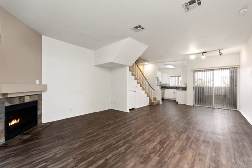 A1 1 Bedroom 1 Bathroom Townhome – photo 1