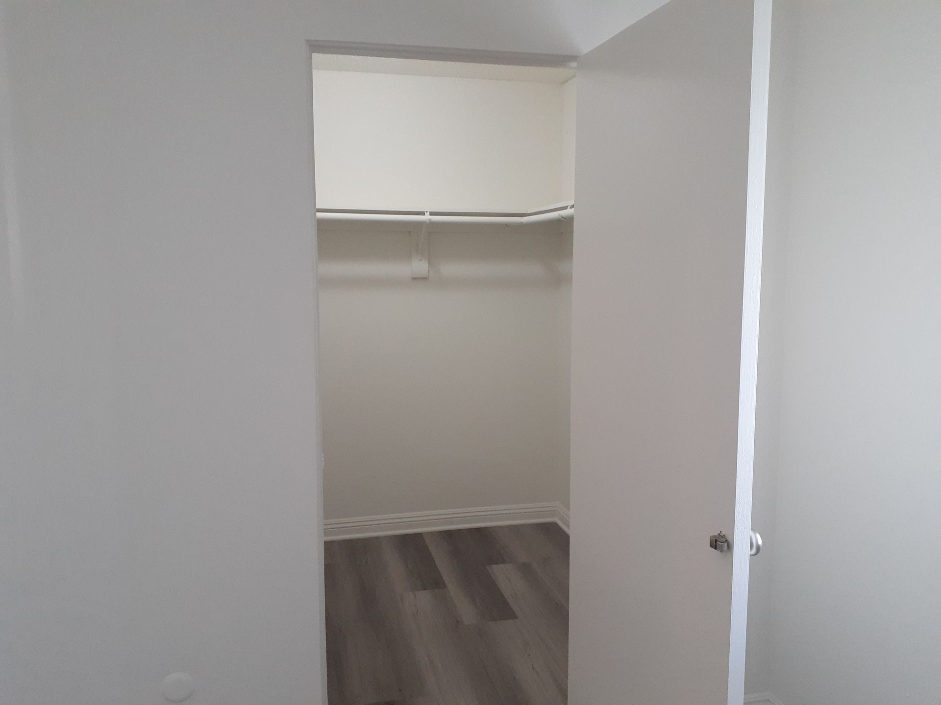 2 bedroom 1 bath for rent in Newport Beach 7 of 12