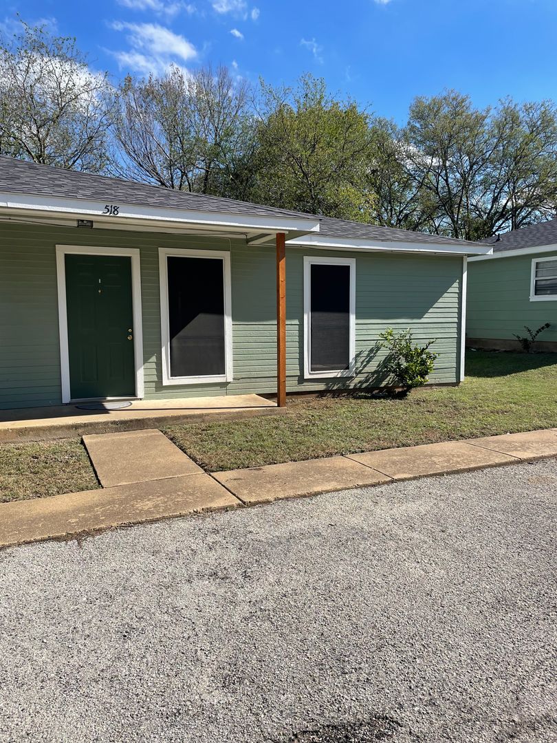 MIDLOTHIAN Apartment: N 3 RD ST