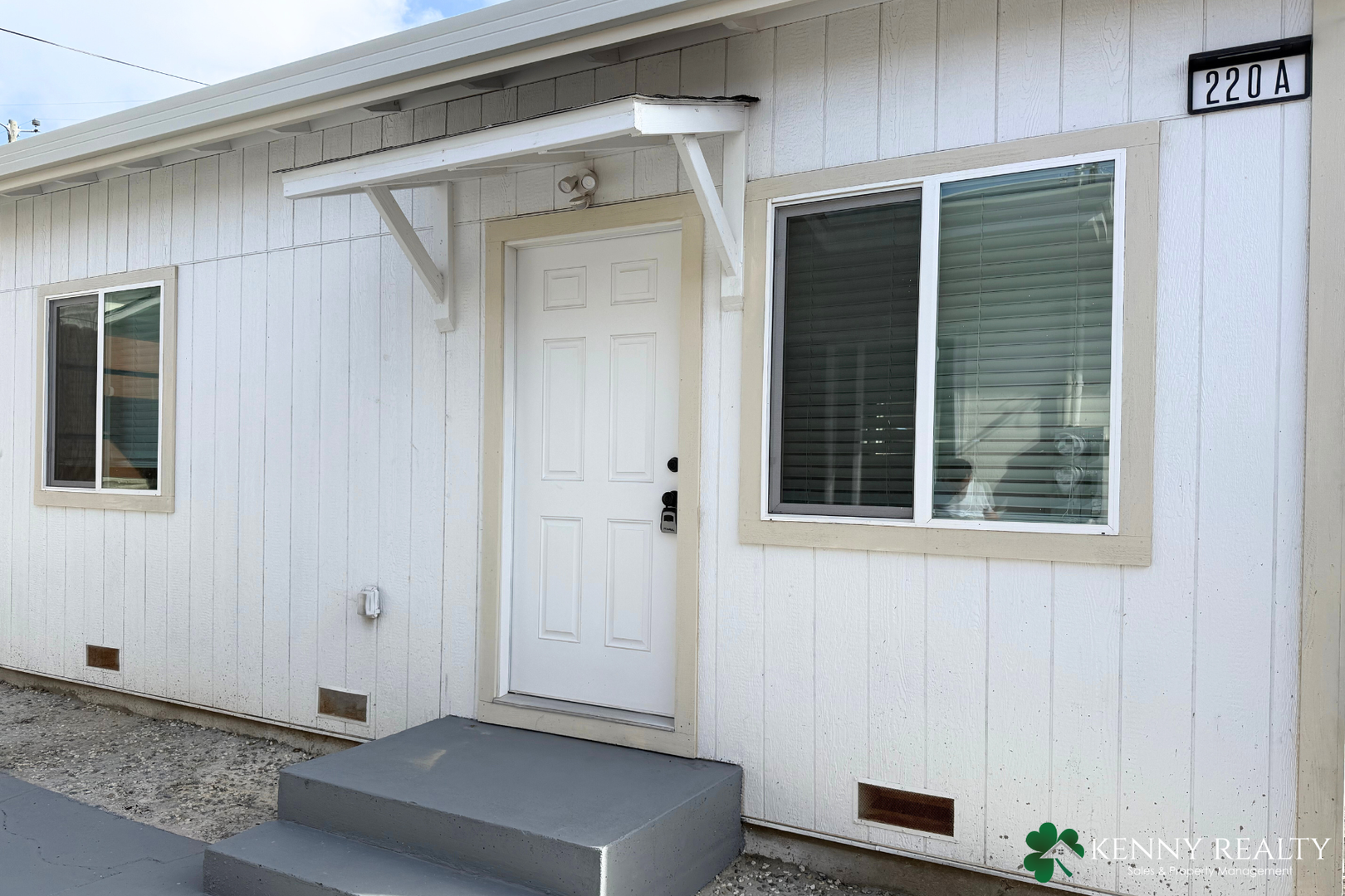 South San Francisco House: 220 Sequoia Ave