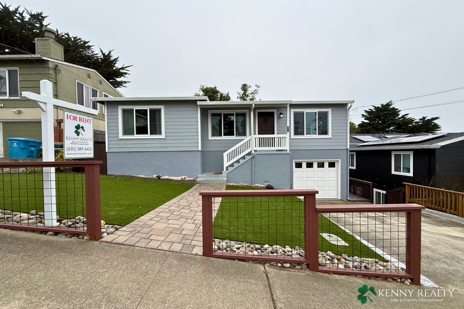 Pacifica House: 424 Manor Dr.