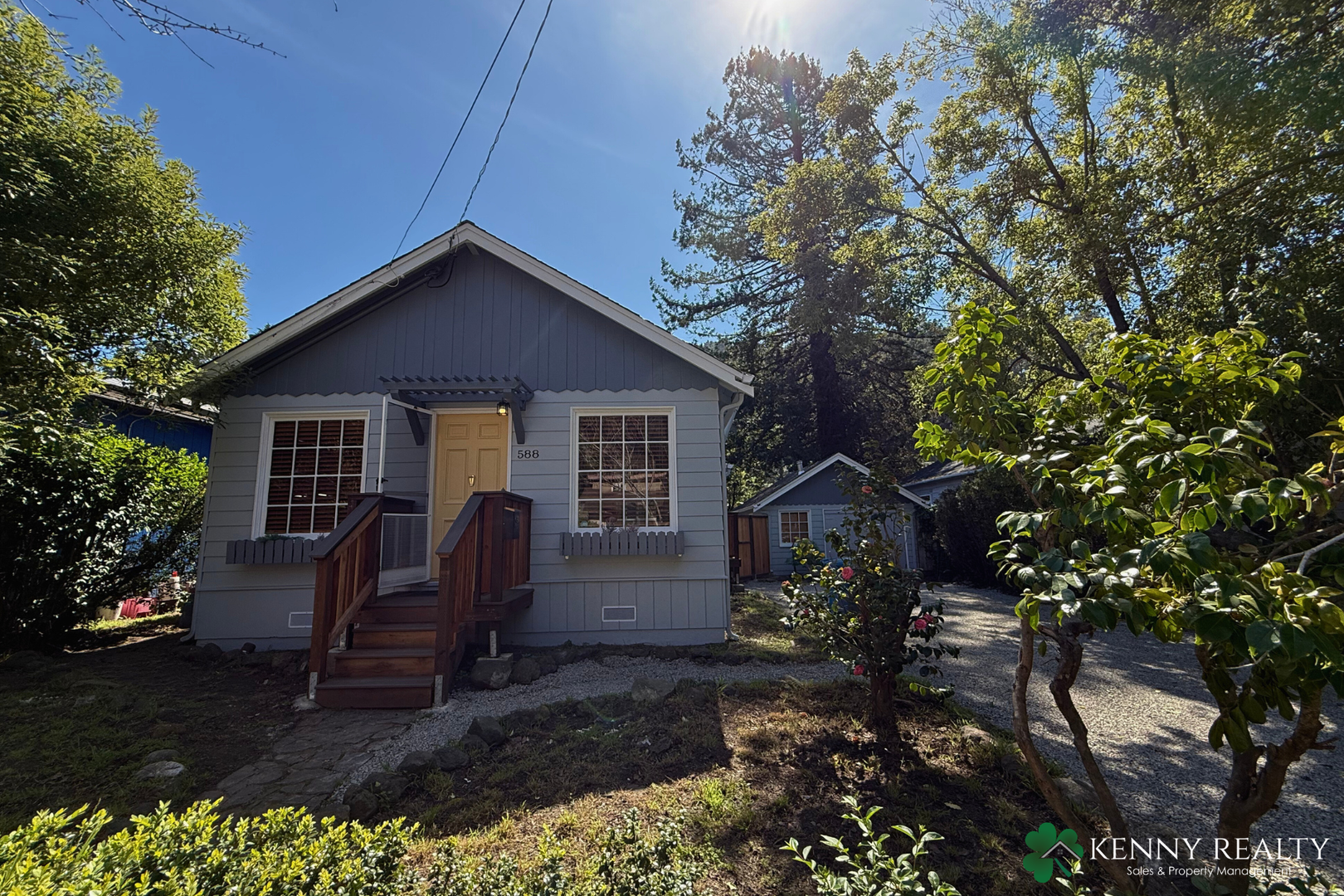 Pacifica House: 588 Reina Del Mar Ave