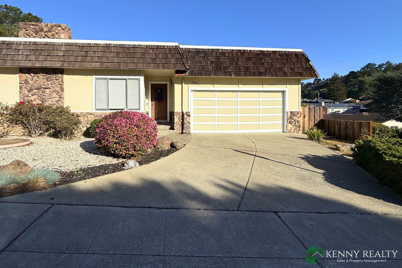 San Mateo House: 1400 Cedarwood Dr.