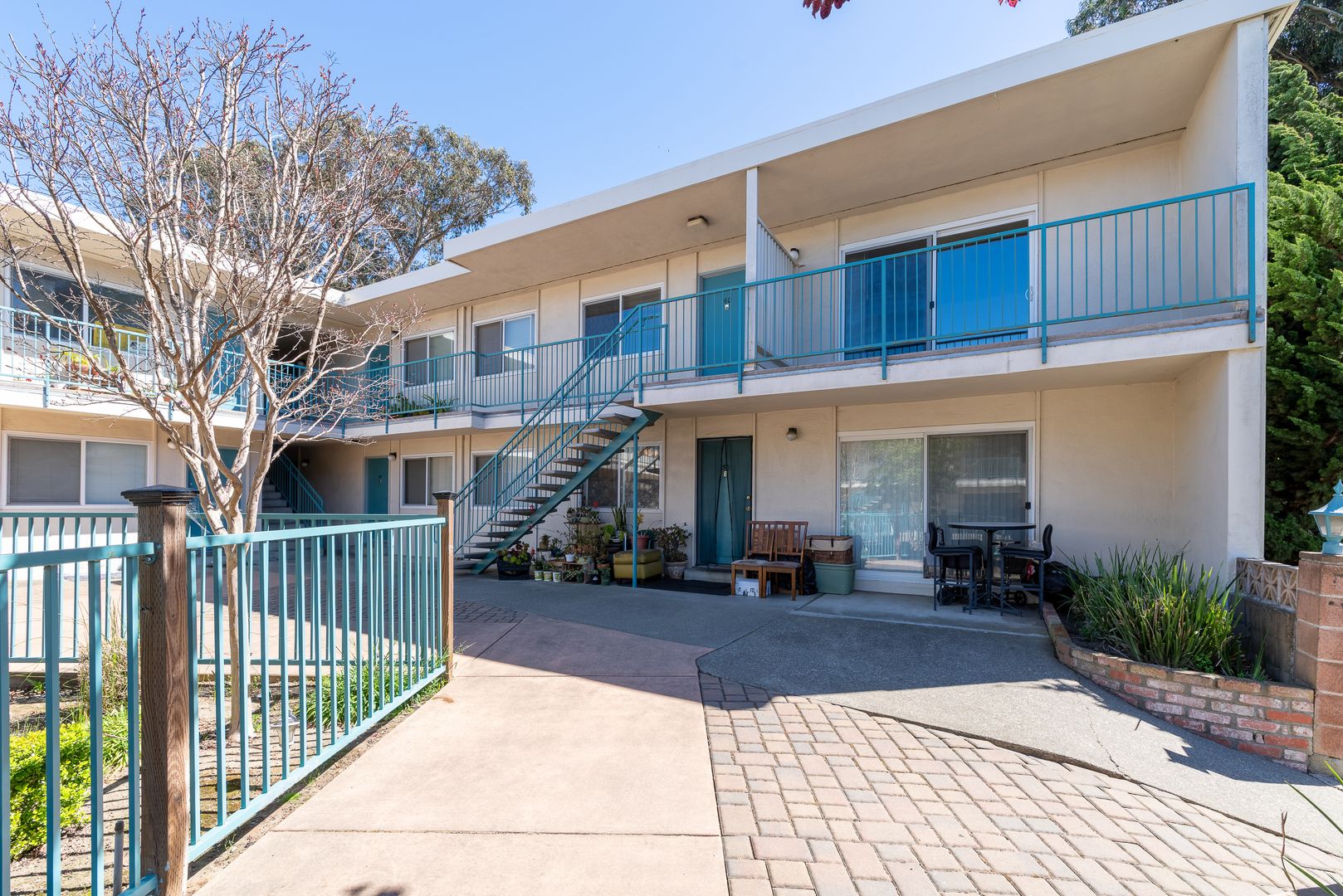 South San Francisco Apartment: 800 Memorial Drive