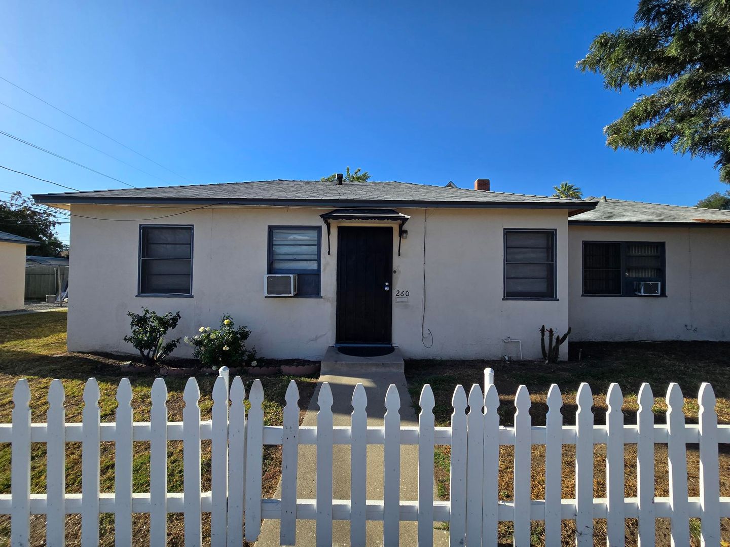 San Bernardino Apartment: 260 W 18th St