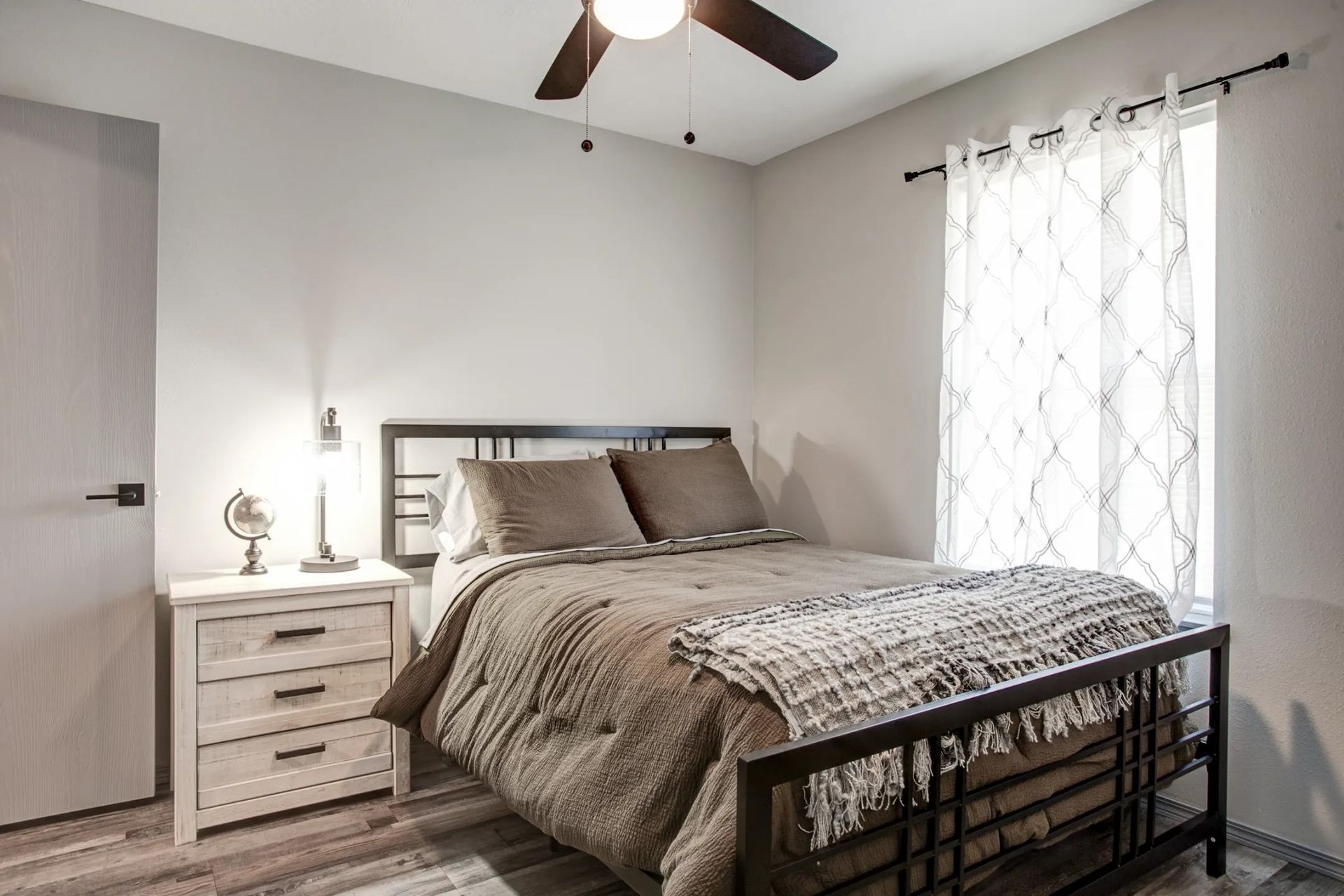 South Valley Apartments 6 of 12