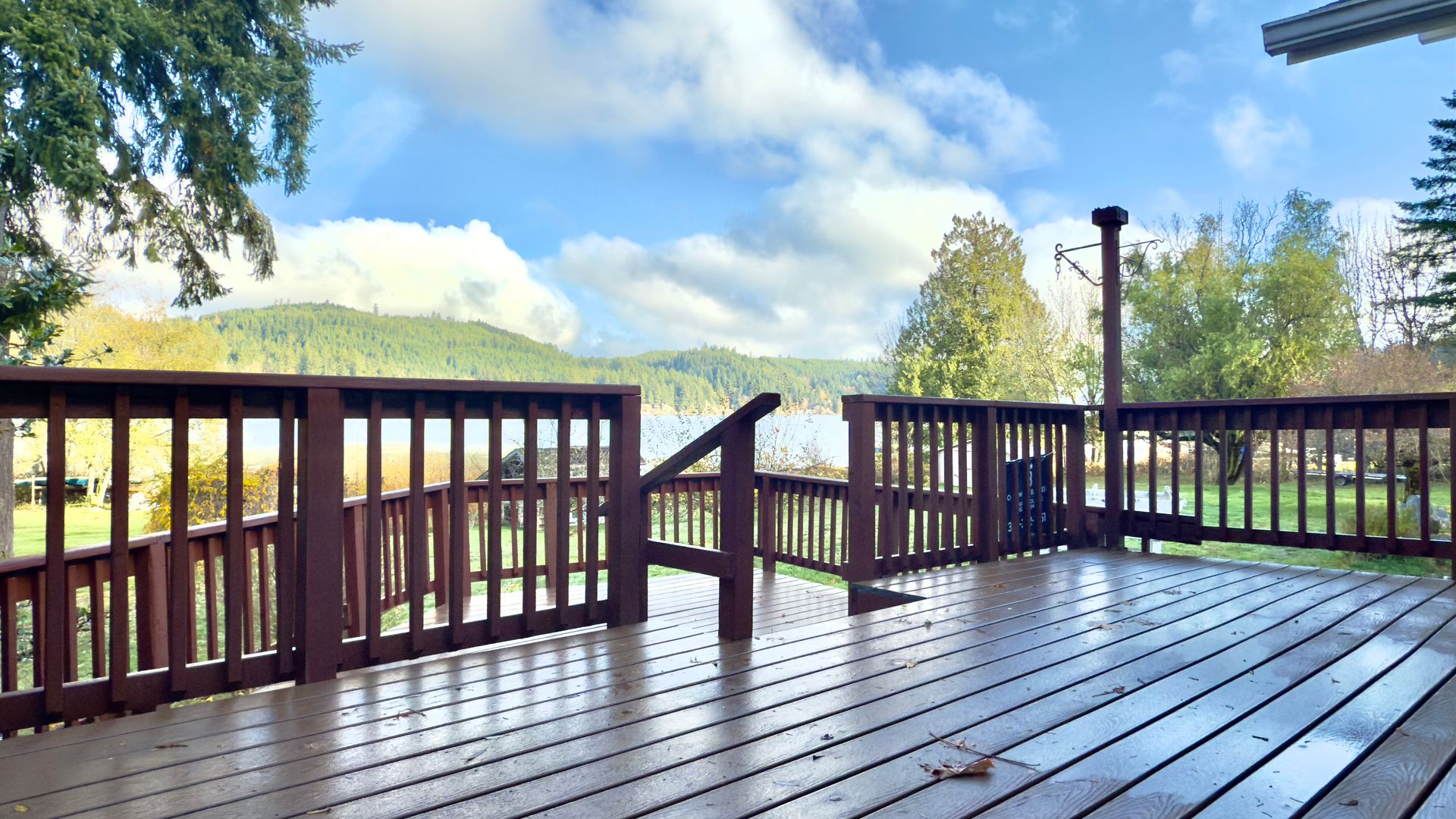 Olympia House: 401 Summit Lake Shore Rd