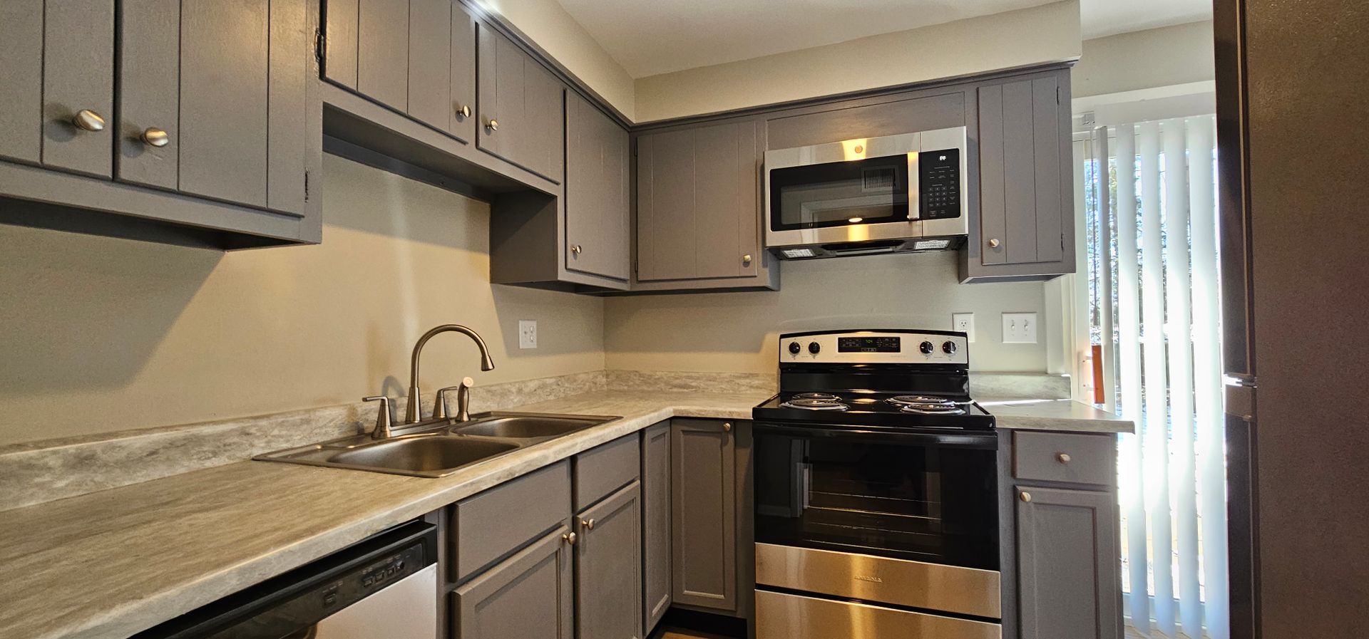 Kettering Apartment: 4370 Flowerdale Avenue