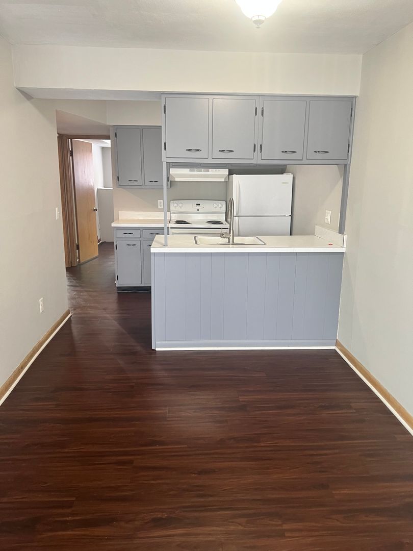 Dayton Apartment: 3805 Briar Place