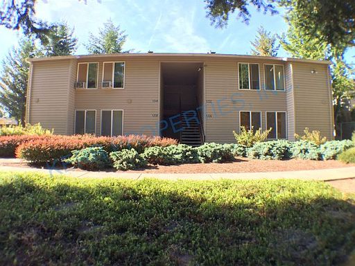 1232 NE 16th St., Gresham, OR 97030