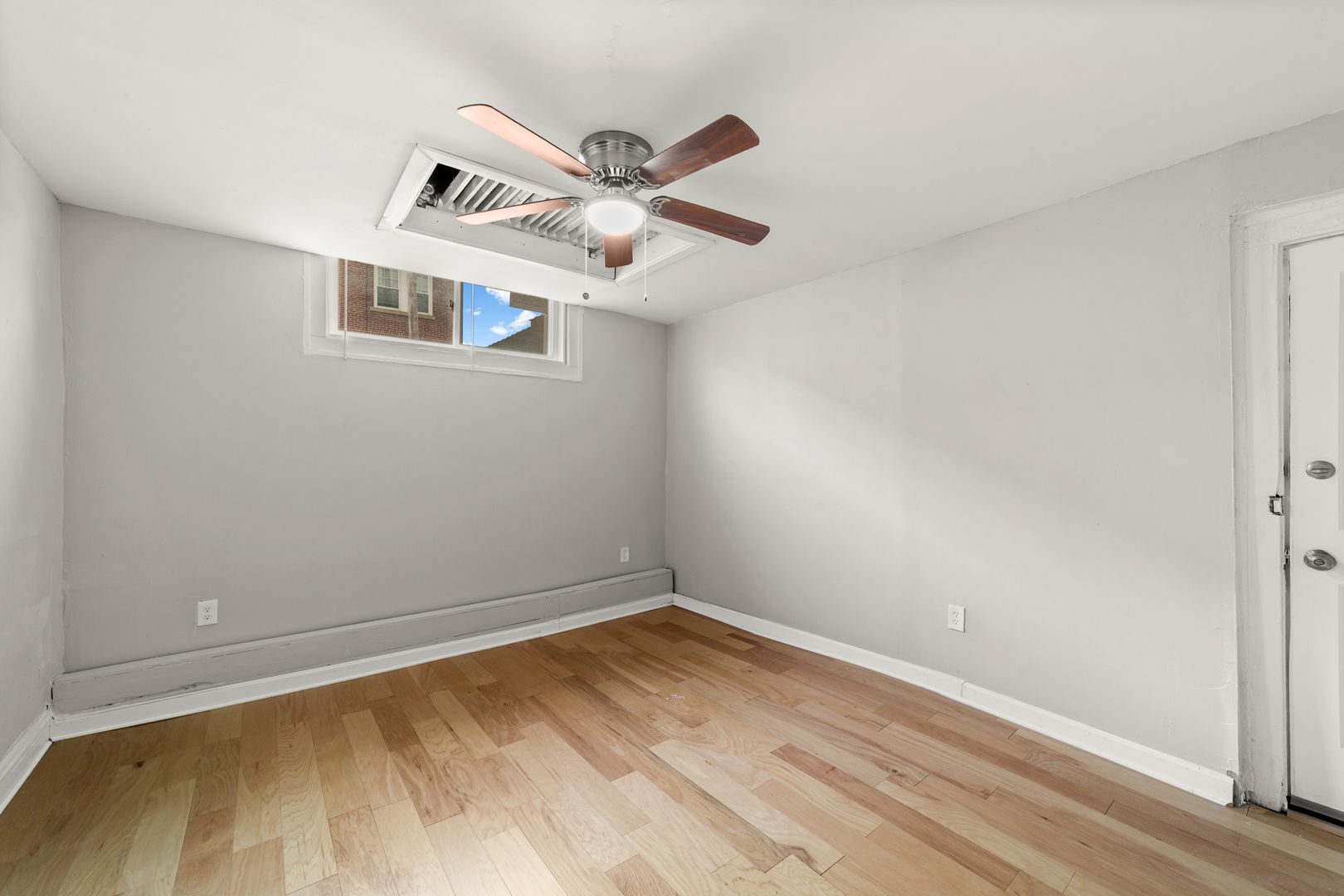 Lakewood Apartment: 17001 Madison Avenue