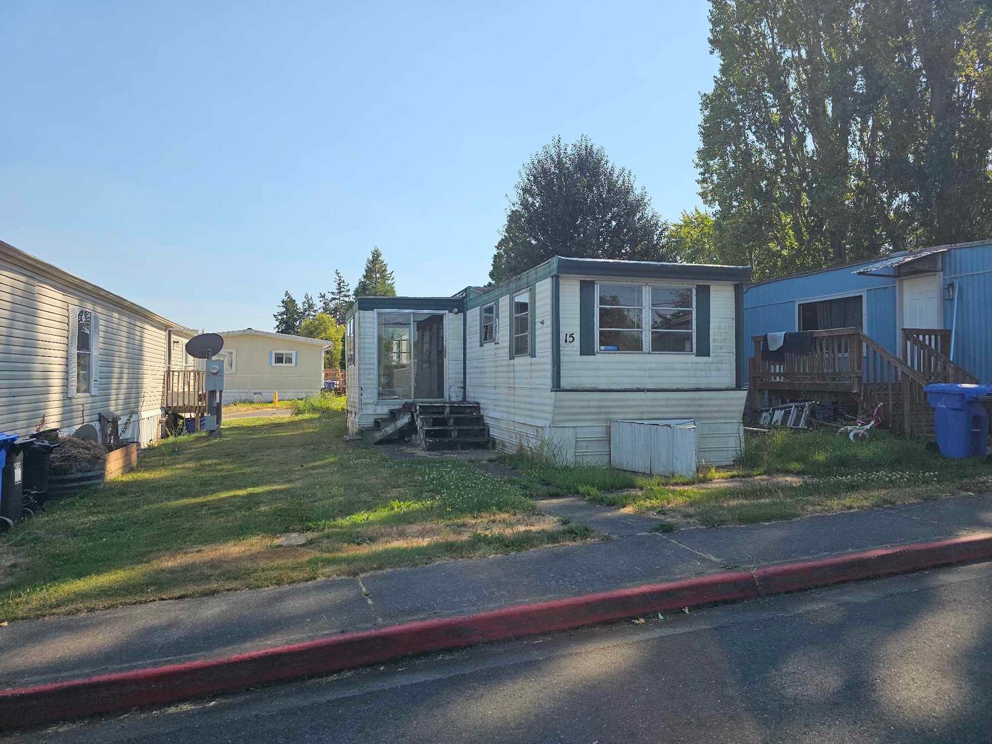 Oak Harbor Townhome: 1320 N Oak Harbor St